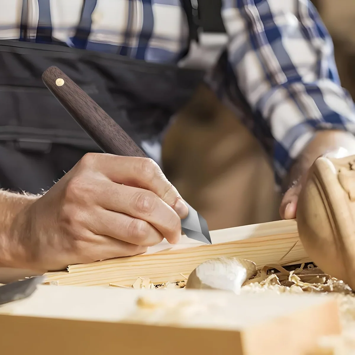 A woodworker striking a layout line with the RUITOOL Woodworking Marking Knife, Double Bevel